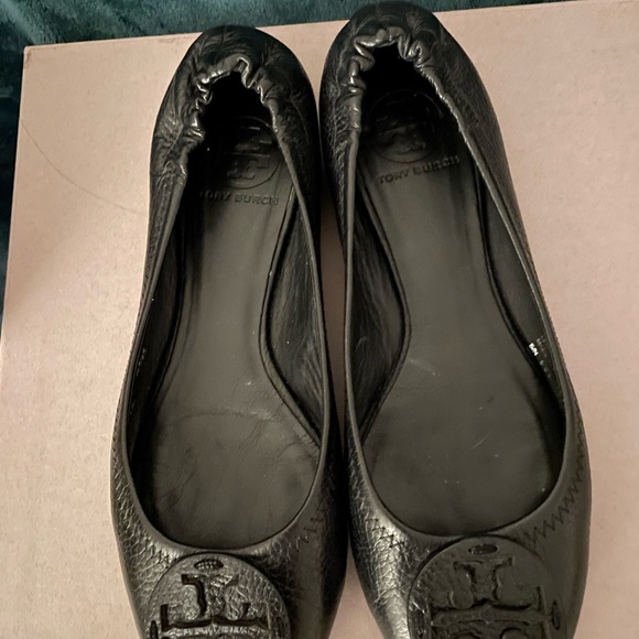 Tory Burch Minnie Travel Flats in Black Size 8 (Worn One Time Only) - Picture 2 of 7